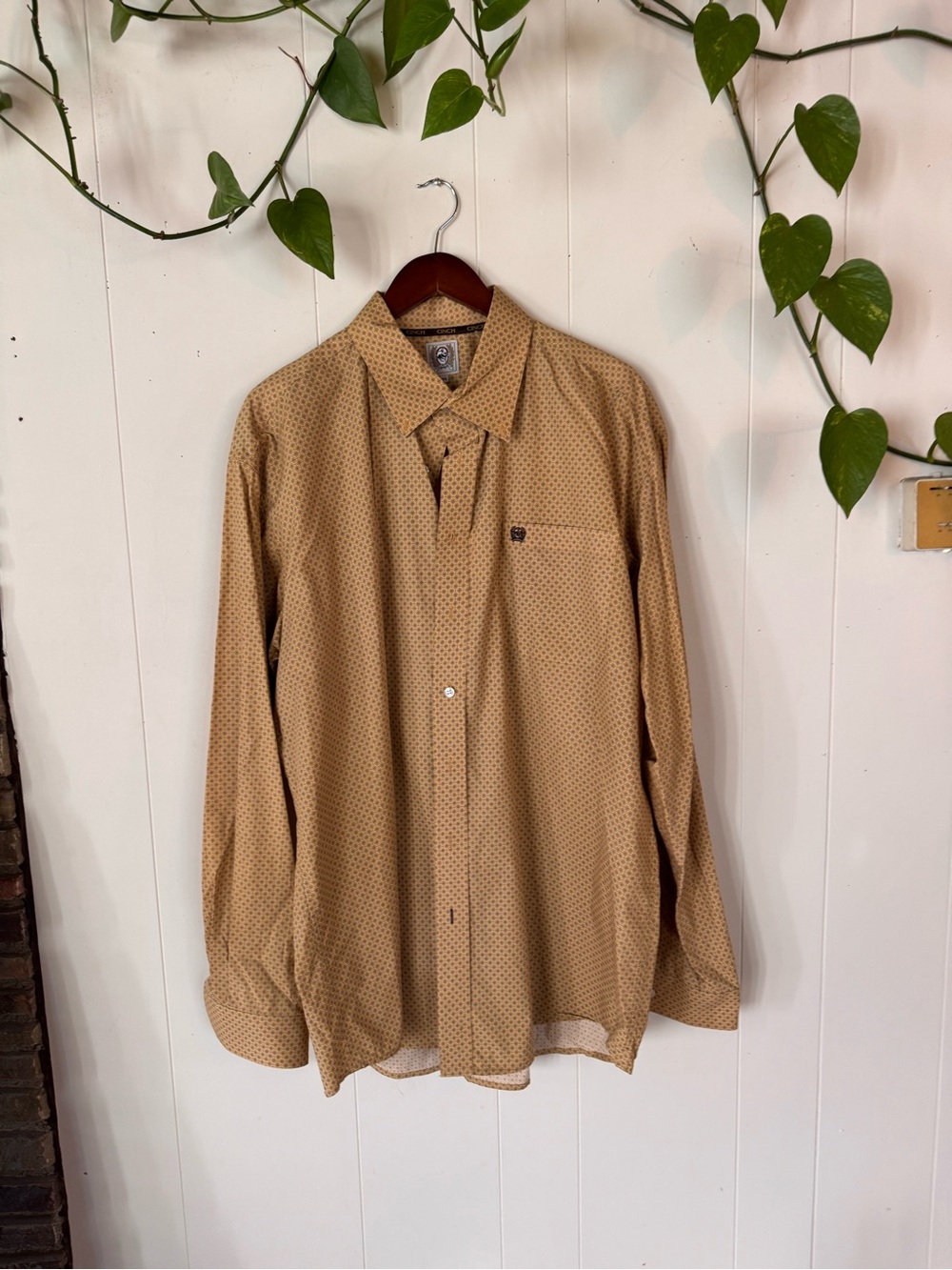 Cinch Men's Light Brown Patterned Button-Up Shirt